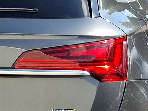 Certified 2023 Audi Q5 2.0T Premium Plus w/ Premium Plus Package image 10
