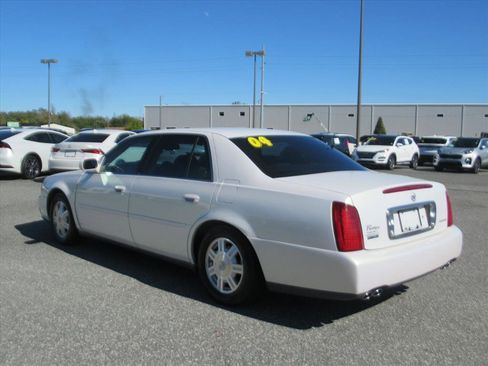 Used 2004 Cadillac De Ville Base image 4