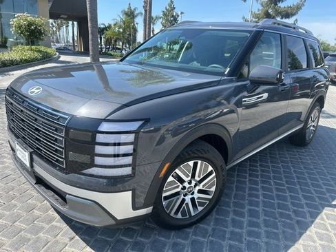 New 2026 Hyundai Palisade FWD Hybrid image 2