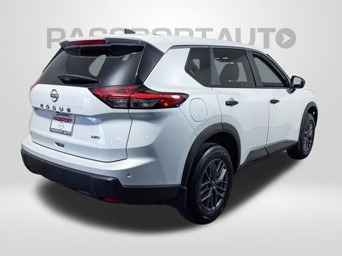 Certified 2025 Nissan Rogue S AWD/4WD image 9