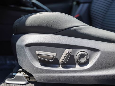 Used 2026 Toyota Corolla Cross AWD Hybrid w/ Convenience Package image 21