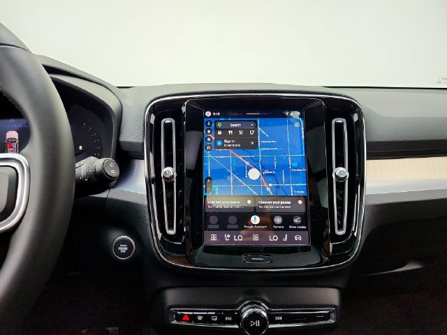 New 2026 Volvo XC40 B5 Ultra w/ Protection Package Premier AWD/4WD image 27