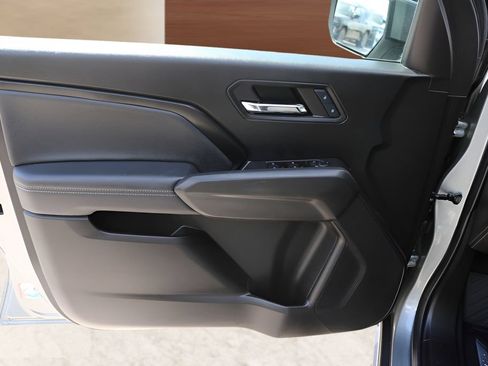 Used 2024 Chevrolet Colorado LT w/ LT Convenience Package II RWD image 12