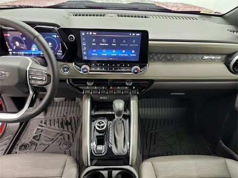 Used 2025 Chevrolet Colorado ZR2 image 23