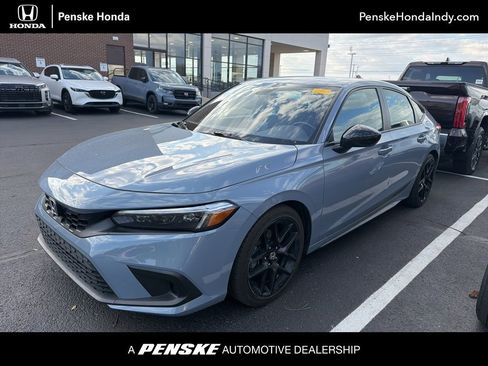 Used 2023 Honda Civic Sport image 1