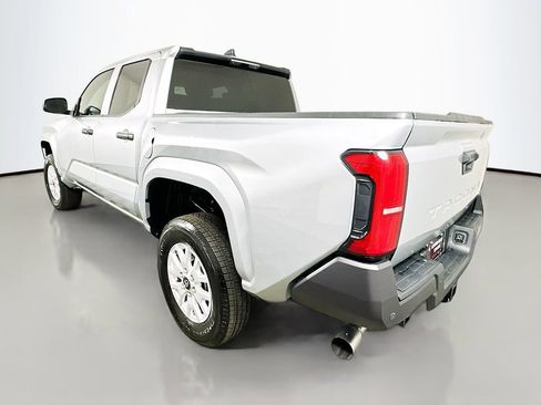 Used 2025 Toyota Tacoma SR image 7