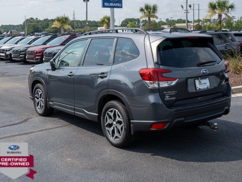 Certified 2023 Subaru Forester Premium AWD/4WD image 5