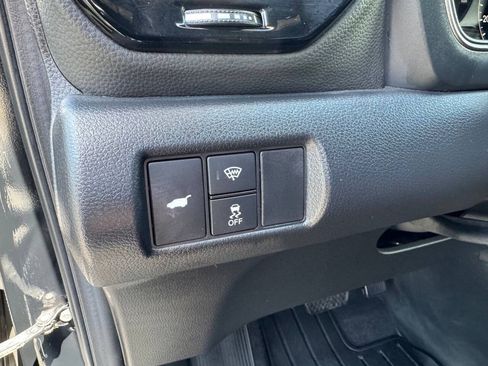 Used 2025 Honda Pilot TrailSport image 16