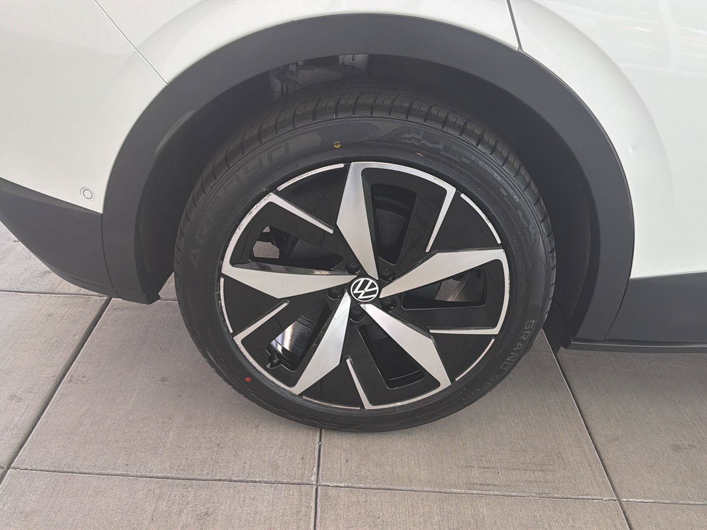 Used 2023 Volkswagen ID.4 Pro S RWD image 11