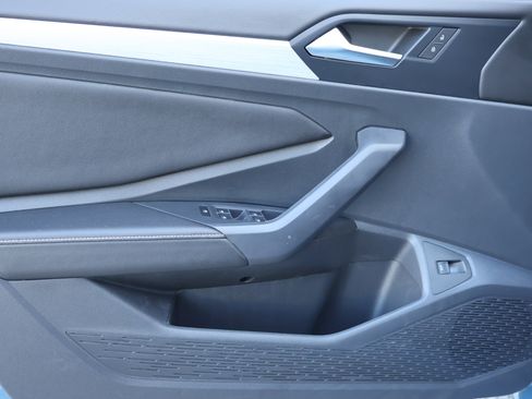 Used 2025 Volkswagen Jetta S image 13