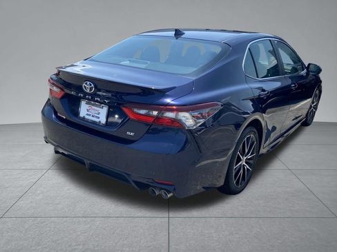 Used 2021 Toyota Camry SE FWD image 15