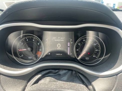 Used 2014 Jeep Cherokee Sport AWD/4WD image 13
