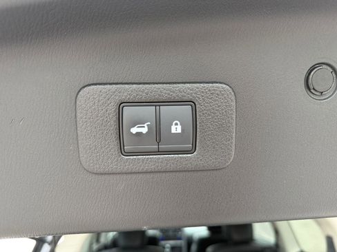 Used 2023 Nissan Armada Platinum w/ Captain's Chairs Package AWD/4WD image 26