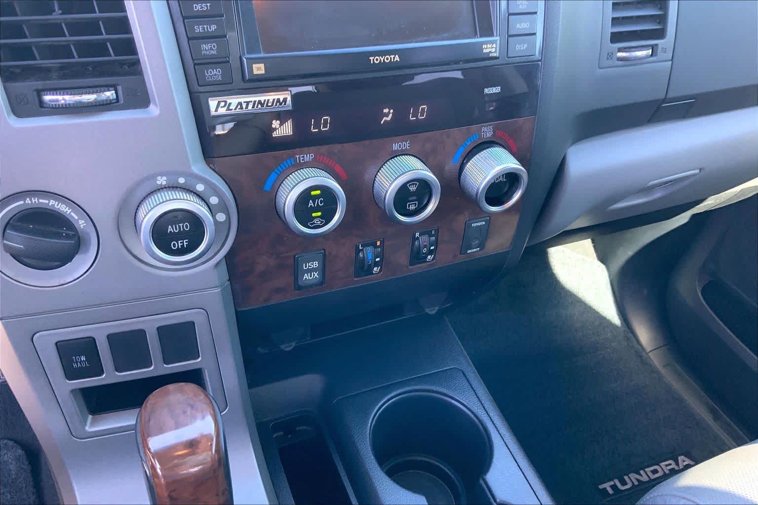 Used 2012 Toyota Tundra Limited w/ Platinum Pkg AWD/4WD image 34