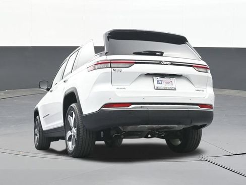 Used 2023 Jeep Grand Cherokee Limited AWD/4WD image 45