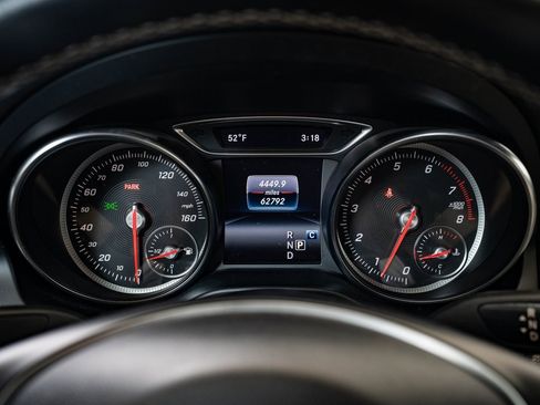 Used 2019 Mercedes-Benz CLA 250 4MATIC image 29