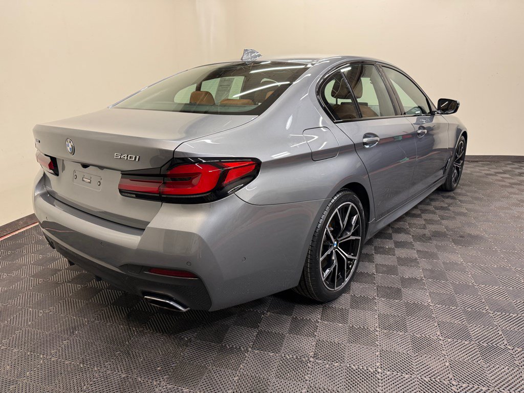 Used 2023 BMW 540i xDrive w/ M Sport Package AWD/4WD image 16