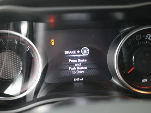 Used 2022 Dodge Challenger R/T Scat Pack w/ Driver Convenience Group RWD image 9