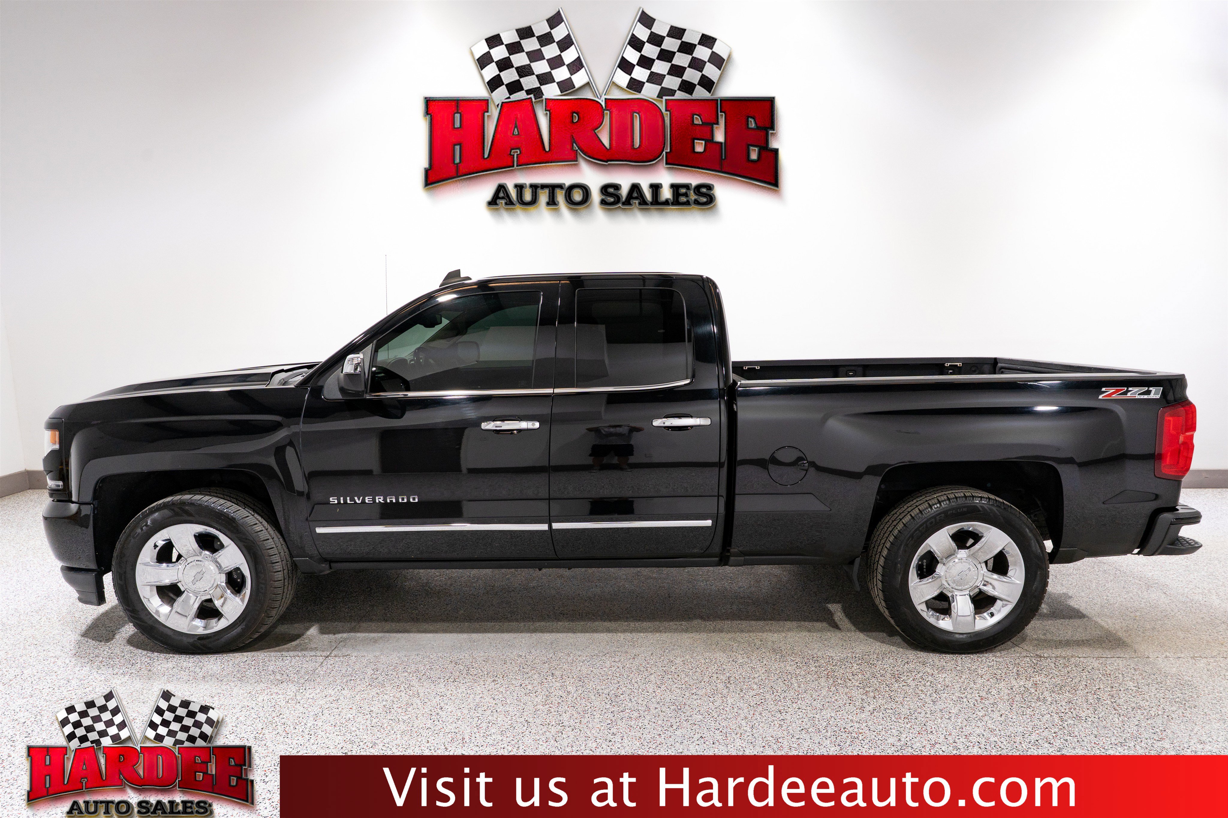 Used 2017 Chevrolet Silverado 1500 LTZ Z71 w/ LTZ Plus Package AWD/4WD 360° Tour