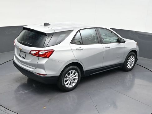 Used 2020 Chevrolet Equinox LS FWD image 21