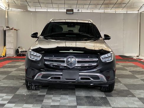 Used 2022 Mercedes-Benz GLC 300 4MATIC image 2