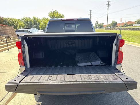 Used 2024 Chevrolet Silverado 1500 LT Trail Boss w/ LT Trail Boss Premium Package AWD/4WD image 25