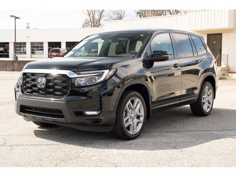 Used 2024 Honda Passport EX-L image 3