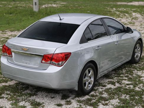 Used 2013 Chevrolet Cruze LT FWD image 11