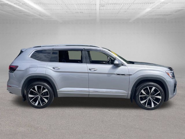 Used 2024 Volkswagen Atlas SEL Premium R-Line AWD/4WD image 5