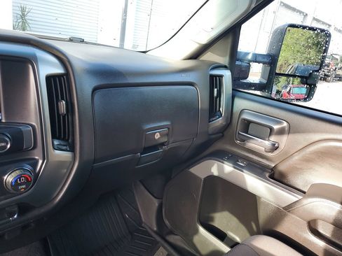 Used 2019 Chevrolet Silverado 2500 LT w/ All Star Edition AWD/4WD image 26