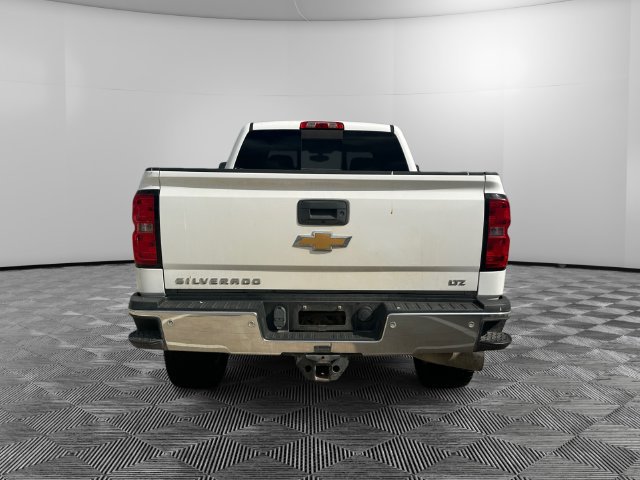 Used 2015 Chevrolet Silverado 2500 LTZ w/ Duramax Plus Package AWD/4WD image 4