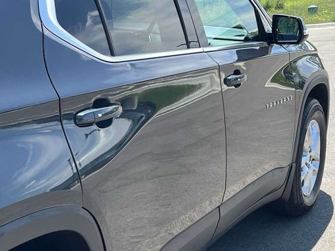 Used 2019 Chevrolet Traverse LT AWD/4WD image 21