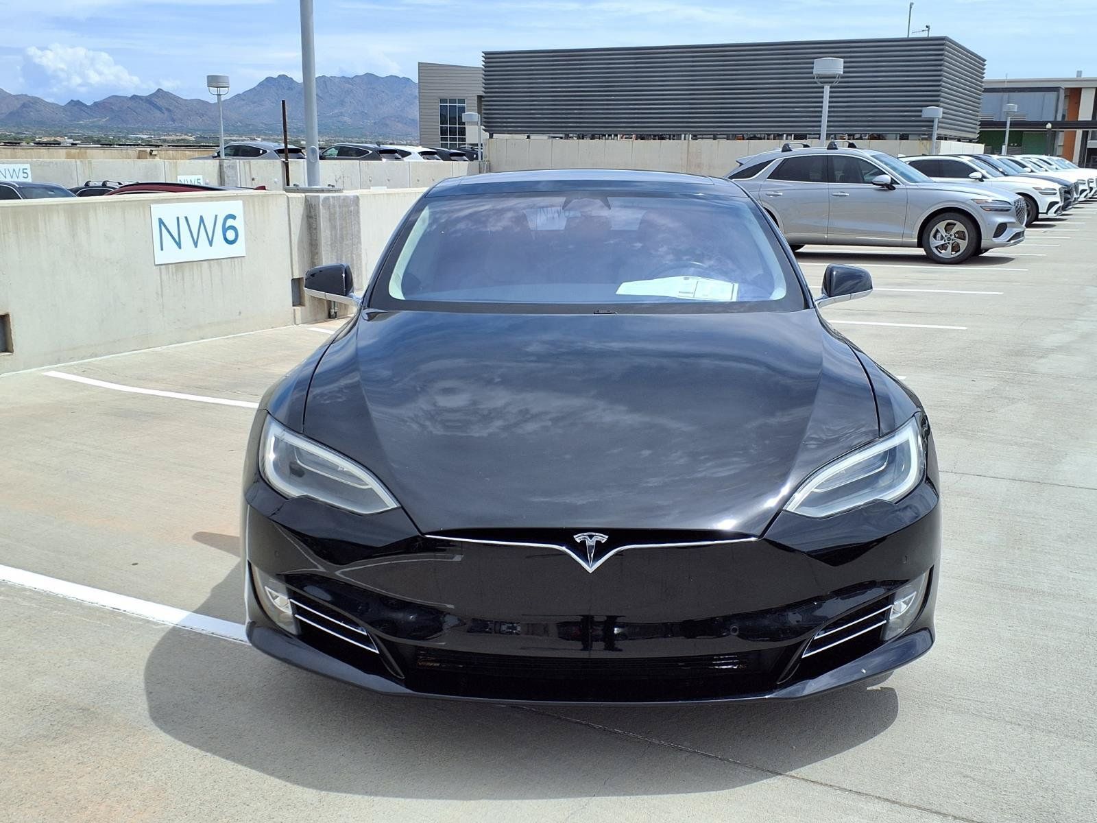 Used 2017 Tesla Model S AWD image 2