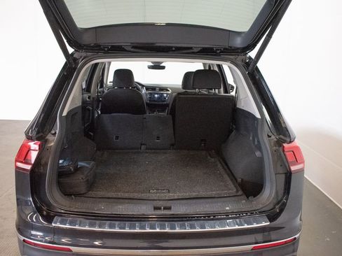 Used 2024 Volkswagen Tiguan SE AWD/4WD image 26
