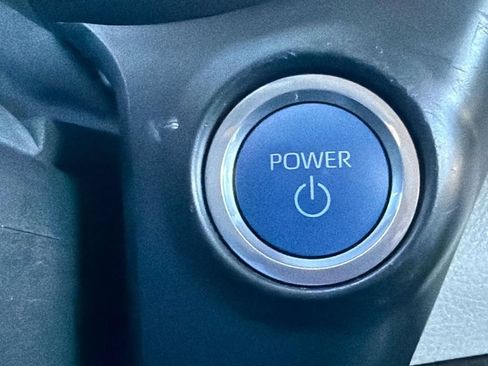 Certified 2023 Toyota Sienna LE FWD image 18