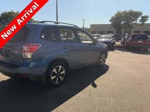 Used 2017 Subaru Forester 2.5i Premium w/ All-Weather Package image 11