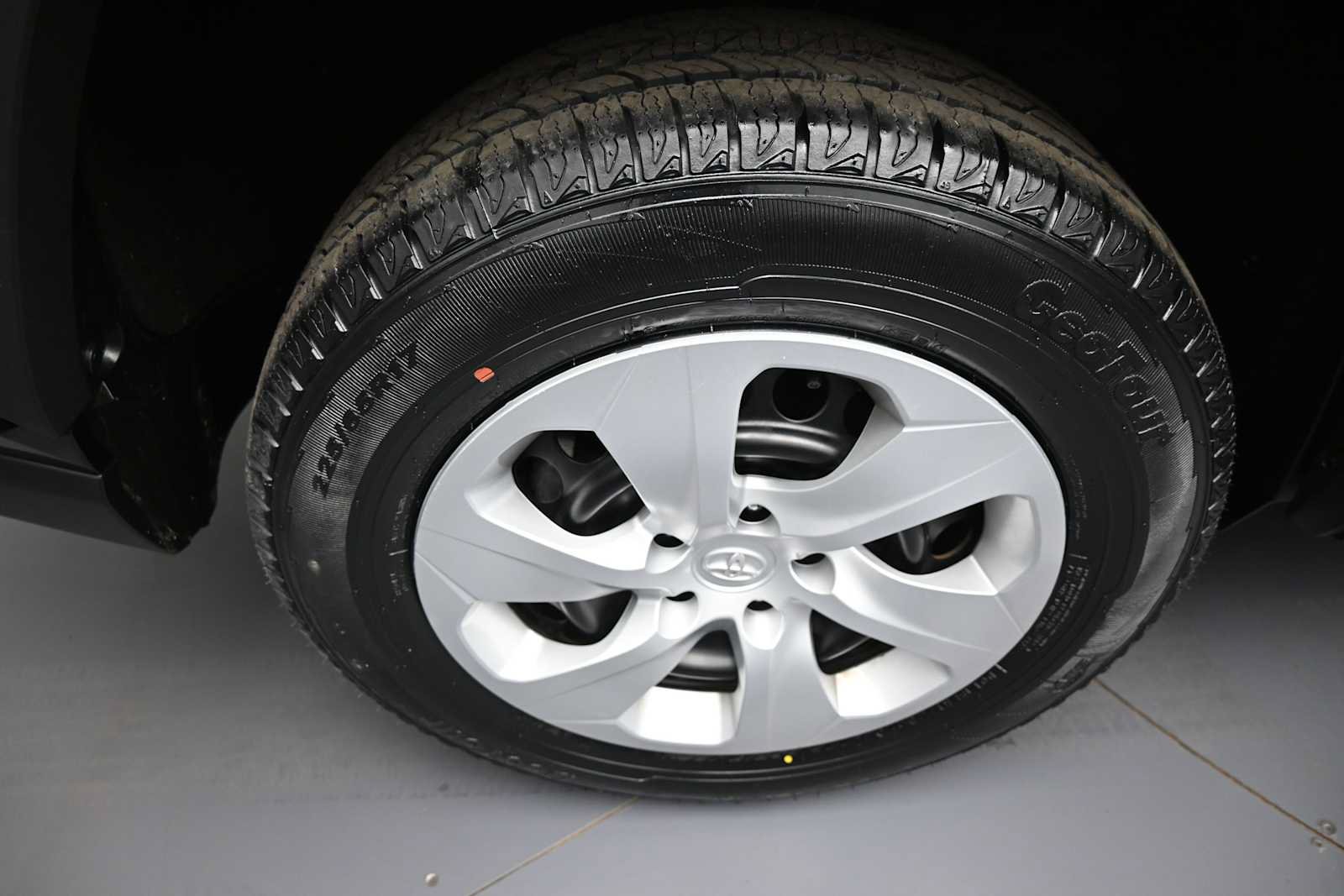 Used 2025 Toyota RAV4 LE FWD image 11