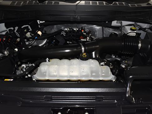 Used 2025 Ford F150 Tremor AWD/4WD image 32
