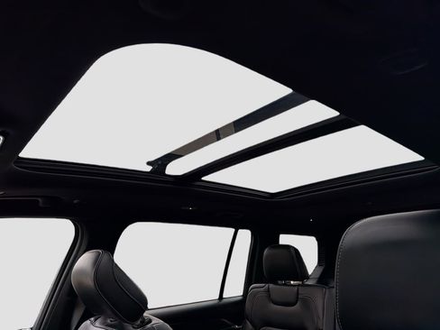 Used 2022 Jeep Grand Cherokee L Overland image 29