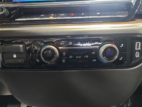 Used 2026 Chevrolet Silverado 1500 LT AWD/4WD image 23