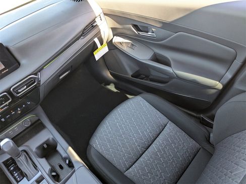 New 2026 Nissan Sentra SV image 23