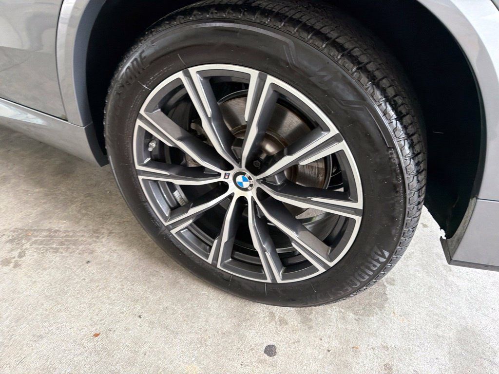 Used 2026 BMW X5 sDrive40i w/ M Sport Package RWD image 22