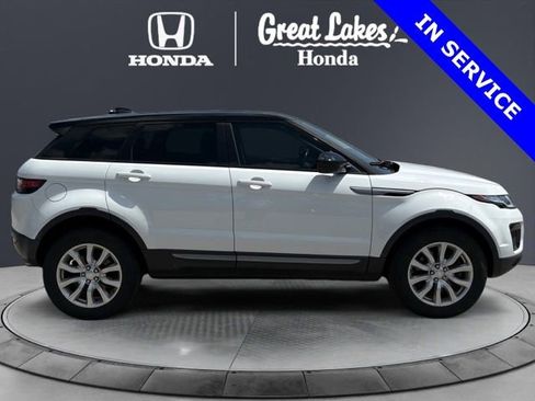 Used 2018 Land Rover Range Rover Evoque SE AWD/4WD image 7