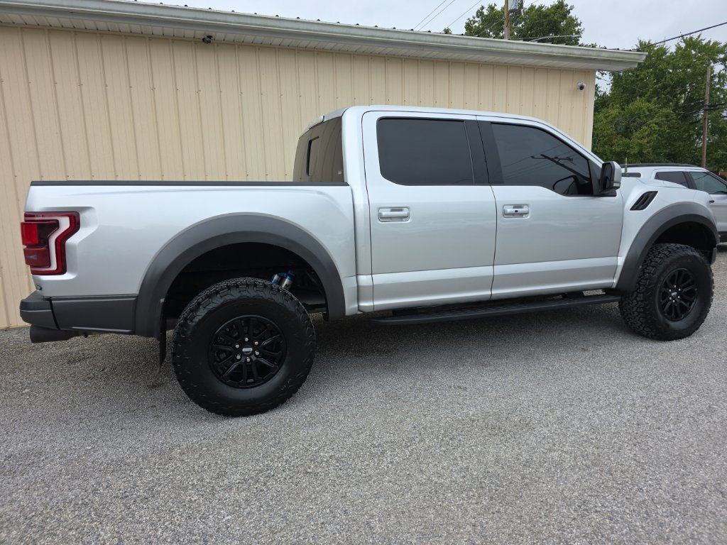 Used 2018 Ford F150 Raptor w/ Equipment Group 802A Luxury AWD/4WD image 4