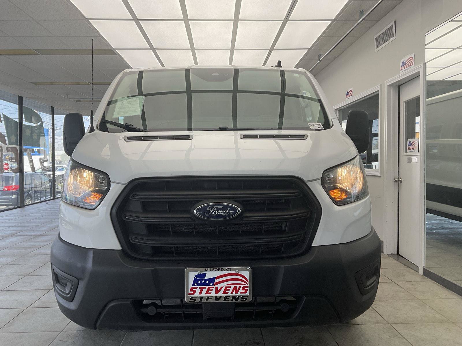 Used 2020 Ford Transit 350 Low Roof RWD image 2