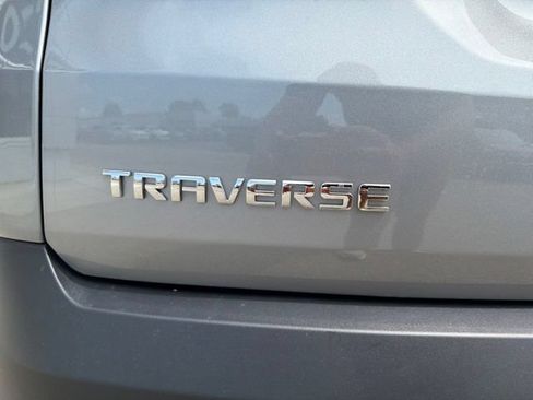 Certified 2023 Chevrolet Traverse LT FWD image 11