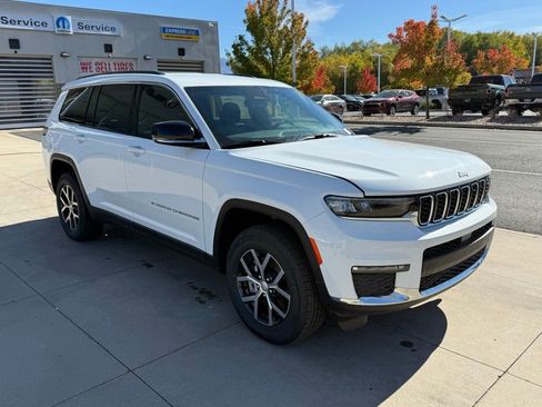 New 2025 Jeep Grand Cherokee L Limited w/ Trailer Tow Package image 6
