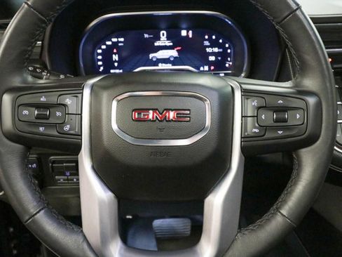 Used 2022 GMC Yukon SLT w/ SLT Premium Package image 19