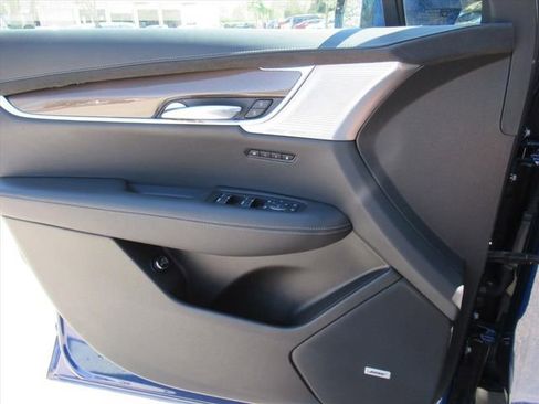 Certified 2024 Cadillac XT6 Sport w/ Platinum Package AWD/4WD image 22
