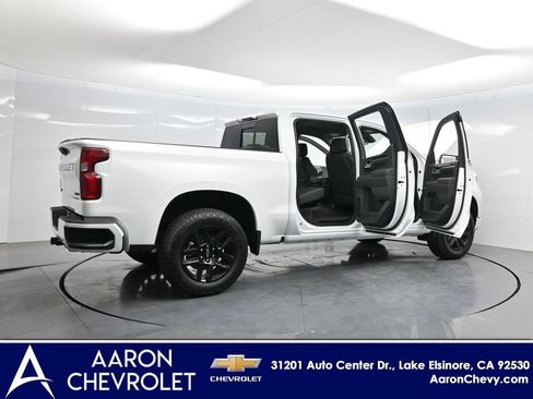 New 2026 Chevrolet Silverado 1500 RST w/ Convenience Package II AWD/4WD image 4
